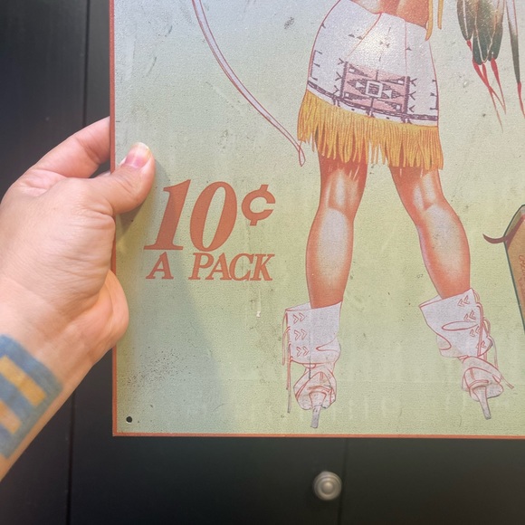 Vintage 1992 Old Gold Cigarettes Native American Woman Tin Sign - Picture 5 of 8